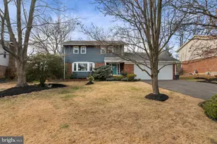 6102 Sherborn Ln, Springfield, VA 22152 - Photo 3