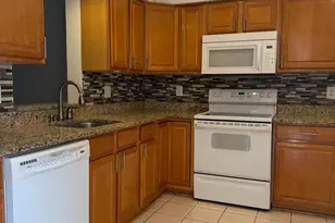 5719 Independence Cir, Alexandria, VA 22312 - Photo 3