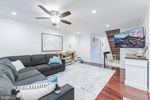 2002 Golf Course Dr, Reston, VA 20191 - Photo 9