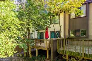 2002 Golf Course Dr, Reston, VA 20191 - Photo 45