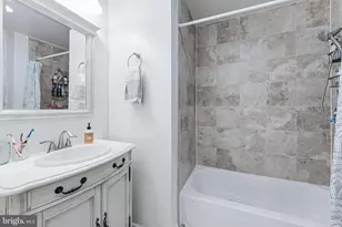 2002 Golf Course Dr, Reston, VA 20191 - Photo 21