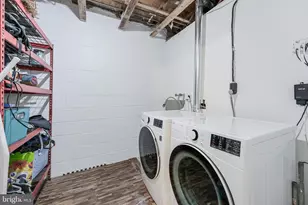 2002 Golf Course Dr, Reston, VA 20191 - Photo 39