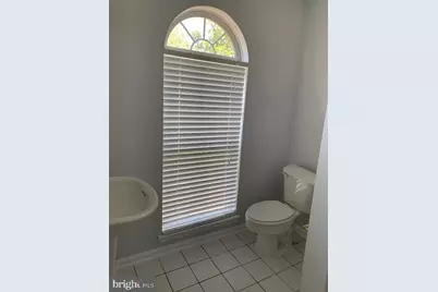 8836 Ashgrove House Lane #202, Vienna, VA 22182 - Photo 9