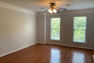 8836 Ashgrove House Ln, Vienna, VA 22182 - Photo 5