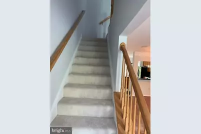 8836 Ashgrove House Lane #202, Vienna, VA 22182 - Photo 11