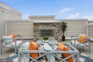 9193 Central Green St, Lorton, VA 22079 - Photo 3