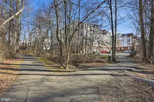 11598 Cavalier Landing Ct, Fairfax, VA 22030 - Photo 37