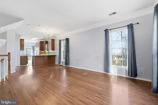 11598 Cavalier Landing Ct, Fairfax, VA 22030 - Photo 13