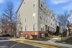 11598 Cavalier Landing Ct, Fairfax, VA 22030 - Photo 33