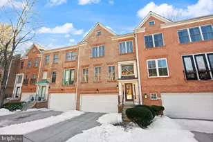 11477 Waterhaven Ct, Reston, VA 20190 - Photo 5