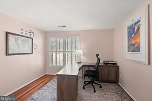 11477 Waterhaven Ct, Reston, VA 20190 - Photo 43