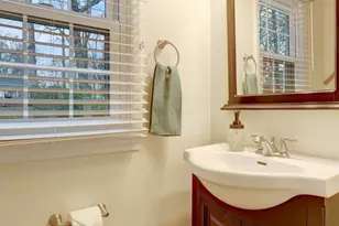 8705 Side Saddle Rd, Springfield, VA 22152 - Photo 29