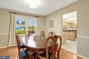 8705 Side Saddle Rd, Springfield, VA 22152 - Photo 13