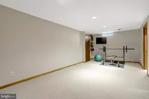 8705 Side Saddle Rd, Springfield, VA 22152 - Photo 53