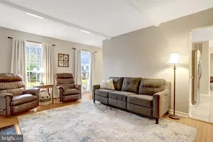 8705 Side Saddle Rd, Springfield, VA 22152 - Photo 27