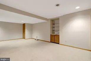 8705 Side Saddle Rd, Springfield, VA 22152 - Photo 59