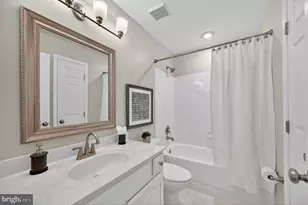 2143 Wolftrap Ct, Vienna, VA 22182 - Photo 33