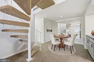 6086 Essex House Square, Alexandria, VA 22310 - Photo 5