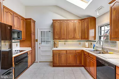 9232 Forest Haven Drive, Alexandria, VA 22309 - Photo 7