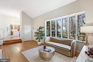 9232 Forest Haven Dr, Alexandria, VA 22309 - Photo 5