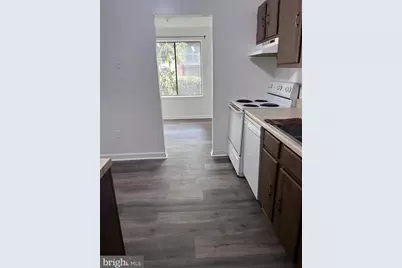 9710 Kingsbridge Drive #104, Fairfax, VA 22031 - Photo 3