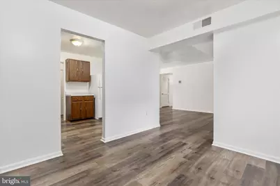 9710 Kingsbridge Drive #104, Fairfax, VA 22031 - Photo 7