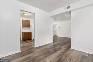 9710 Kingsbridge Dr, Fairfax, VA 22031 - Photo 7