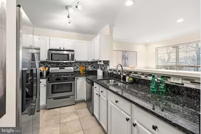 6102 Kendra Way, Centreville, VA 20121 - Photo 7