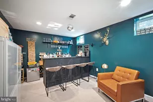 7136 Lake Cove Dr, Alexandria, VA 22315 - Photo 21