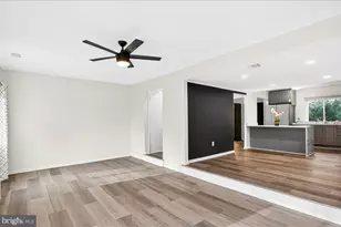 9518 Miranda Ct, Fairfax, VA 22031 - Photo 13