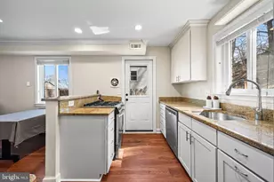 5873 Blaine Dr, Alexandria, VA 22303 - Photo 7