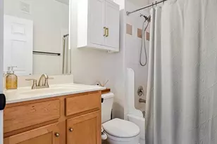 13405 Connor Dr, Centreville, VA 20120 - Photo 11