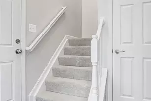 6610 Thackwell Way, Alexandria, VA 22315 - Photo 5