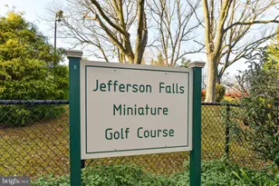 7748 New Providence Dr, Falls Church, VA 22042 - Photo 51