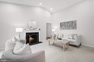 7748 New Providence Dr, Falls Church, VA 22042 - Photo 9