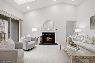 7748 New Providence Dr, Falls Church, VA 22042 - Photo 3