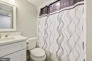 1410 Northgate Square, Reston, VA 20190 - Photo 17