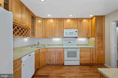 1106 Brentfield Drive, McLean, VA 22101 - Photo 9