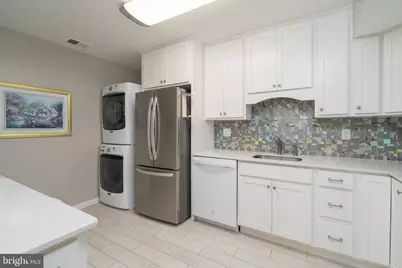 9713 Kings Crown Court #102, Fairfax, VA 22031 - Photo 11