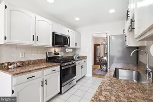 4938 Sauquoit Ln, Annandale, VA 22003 - Photo 5