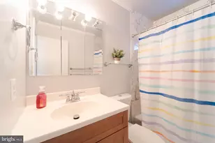 5105 Spring Rock Ct, Fairfax, VA 22032 - Photo 33