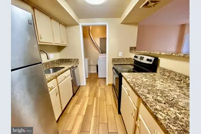 8864 Walutes Circle #C, Alexandria, VA 22309 - Photo 3