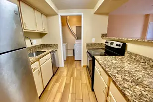 8864 Walutes Cir, Alexandria, VA 22309 - Photo 3