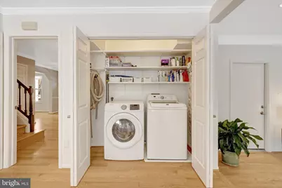 12111 Holly Knoll Circle, Great Falls, VA 22066 - Photo 17