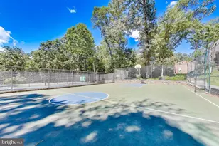 3328 Woodburn Village Dr, Annandale, VA 22003 - Photo 27