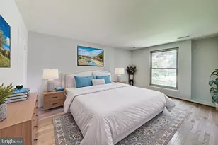 3328 Woodburn Village Dr, Annandale, VA 22003 - Photo 9