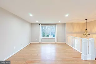 9705 Locust Hill Dr, Great Falls, VA 22066 - Photo 5