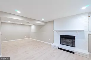 9705 Locust Hill Dr, Great Falls, VA 22066 - Photo 31