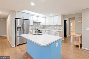 9705 Locust Hill Dr, Great Falls, VA 22066 - Photo 11