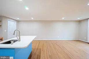 9705 Locust Hill Dr, Great Falls, VA 22066 - Photo 9